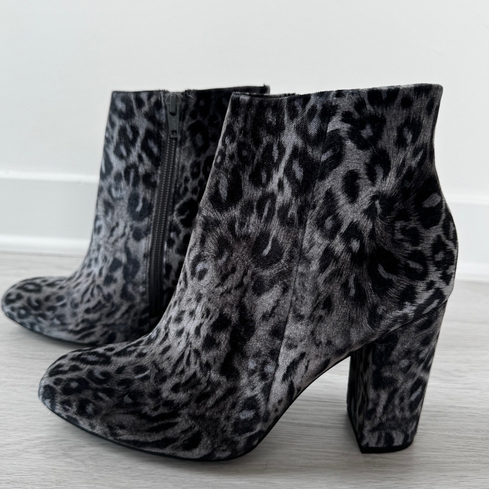 New Steve Madden Leopard Print Ankle Boots